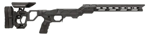 Schwarzes Field-Comp Chassis für Präzisionsgewehre, verstellbarer Schaft, ergonomischer Griff.