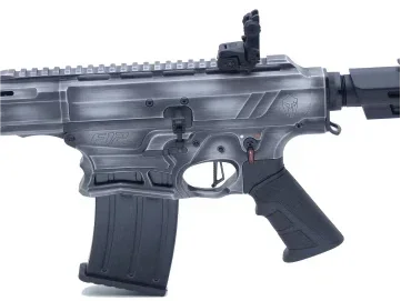 Typhoon F12 Classic Satin DCI IPSC halbautomatisches Sportgewehr mit Magazin und Klappvisier